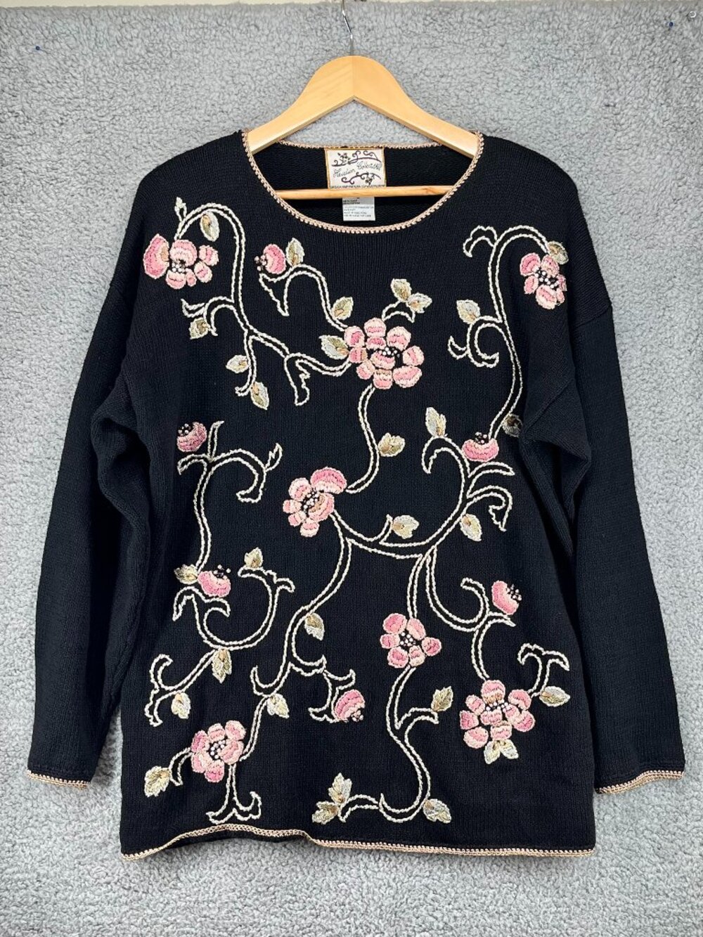 Vintage 1990s Heirloom Collectibles Black Sweater Florals Cute Pink Flowers